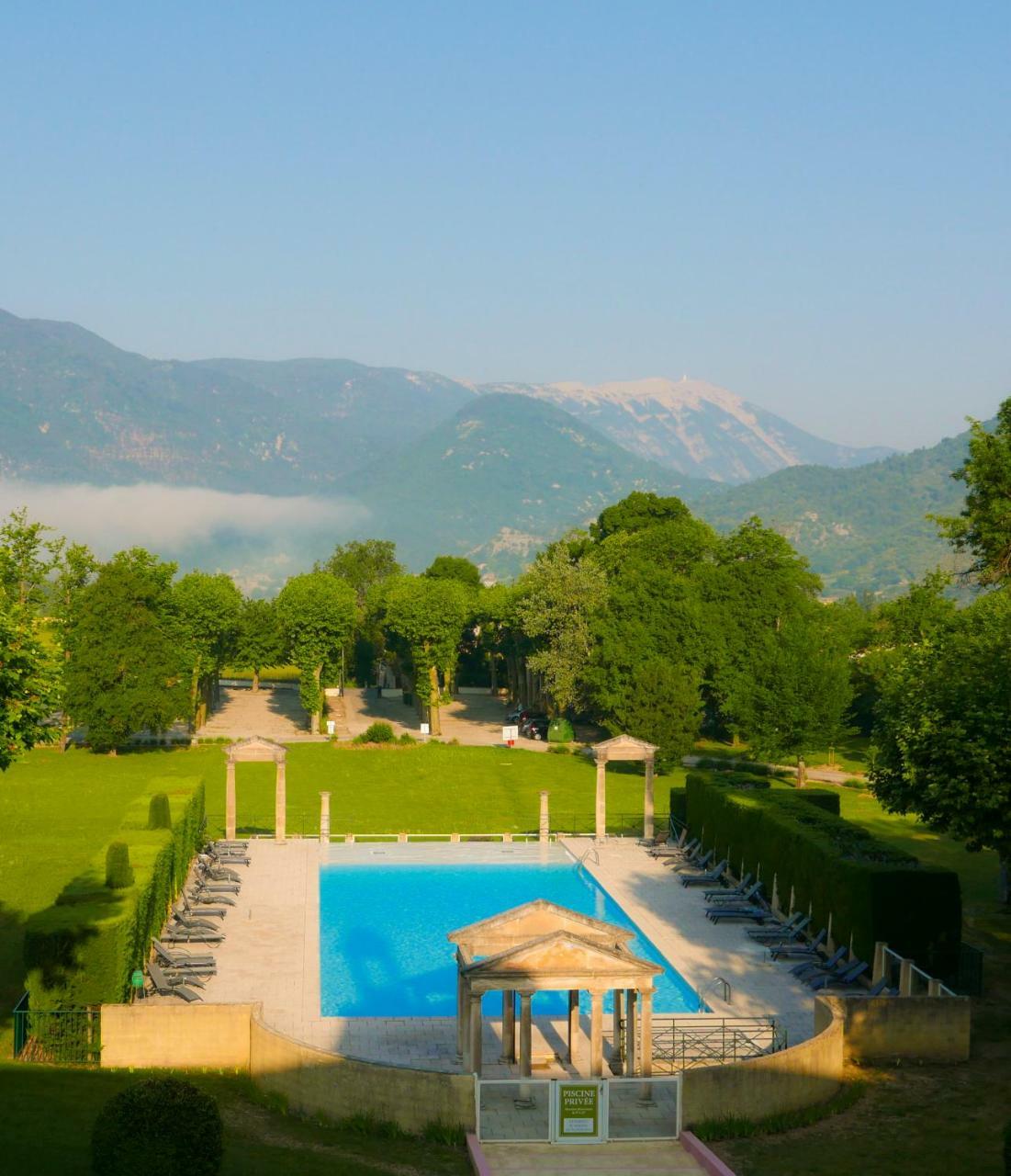 Chateau Des Gipieres Bij De Mont Ventoux Монбран-ле-Бен Екстериор снимка