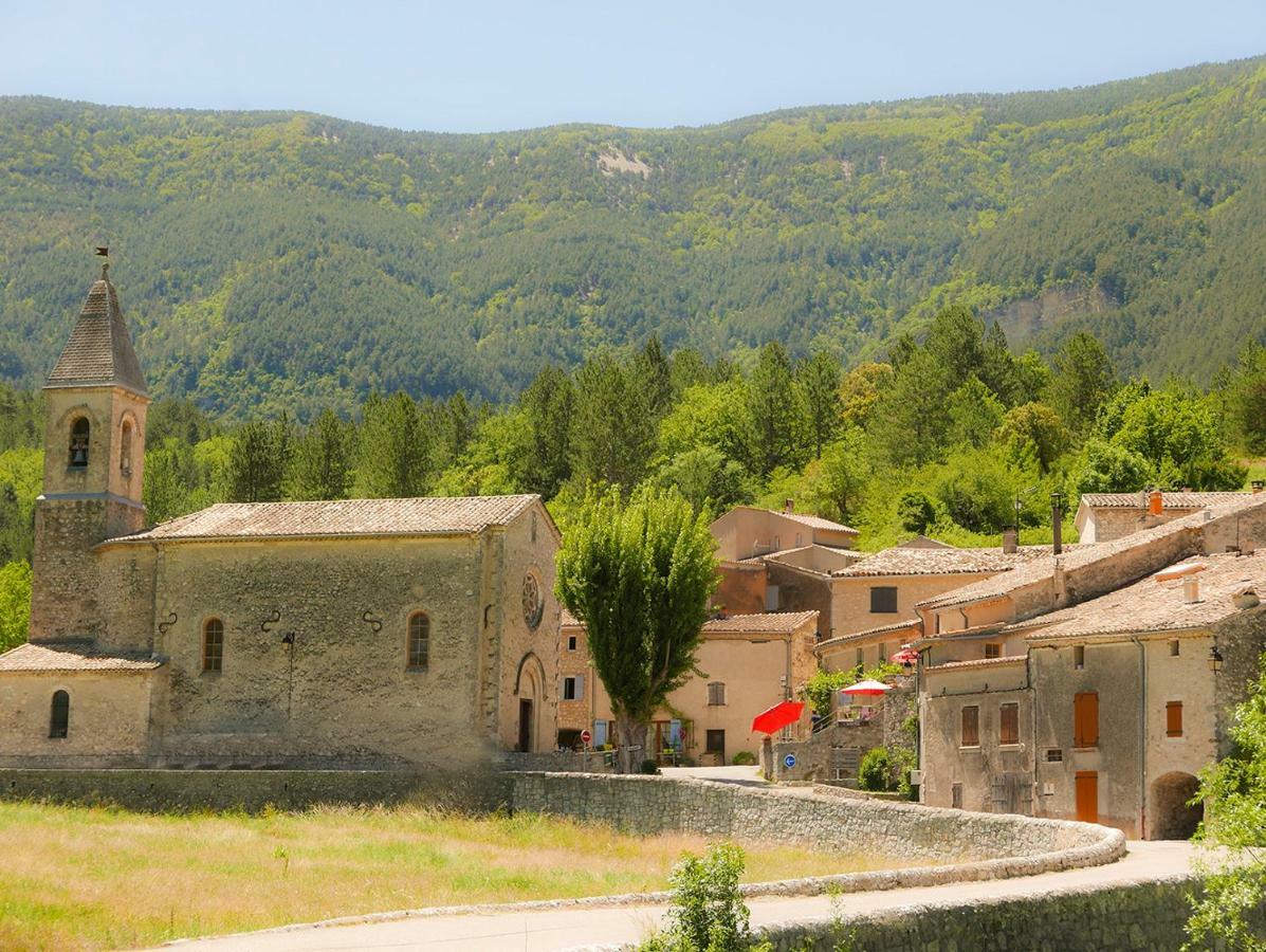 Chateau Des Gipieres Bij De Mont Ventoux Монбран-ле-Бен Екстериор снимка