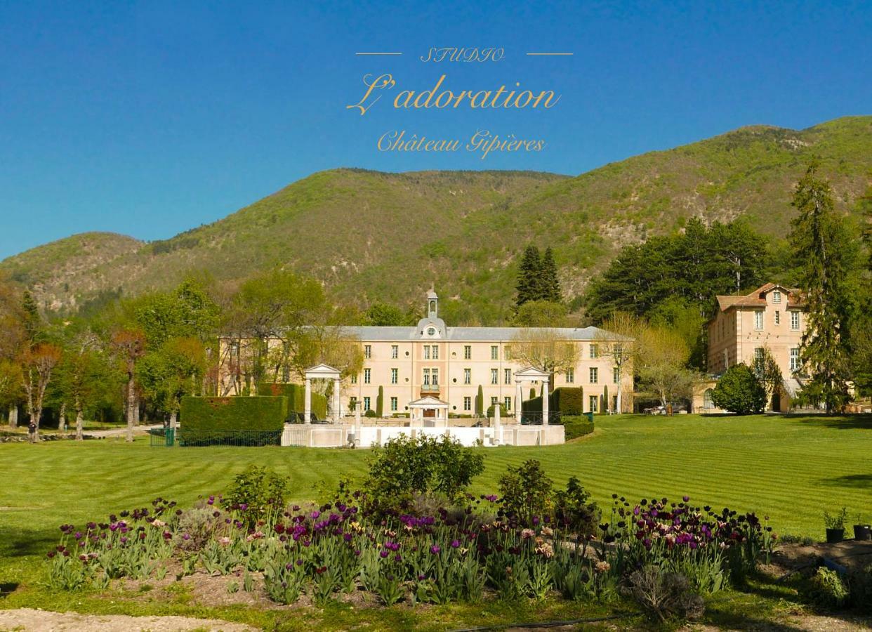 Chateau Des Gipieres Bij De Mont Ventoux Монбран-ле-Бен Екстериор снимка